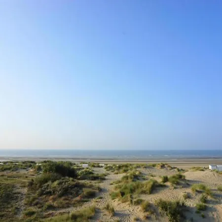 For 6 People With 2 Rooms, Cleaning Included * Oostduinkerke